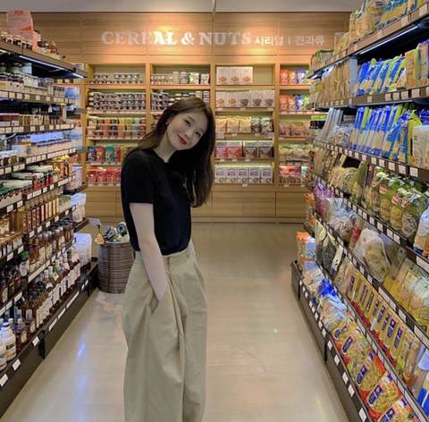 𝙅𝙊𝙉𝙉𝘼 놀랍다는 강민경 사복 변화.JPG | 인스티즈