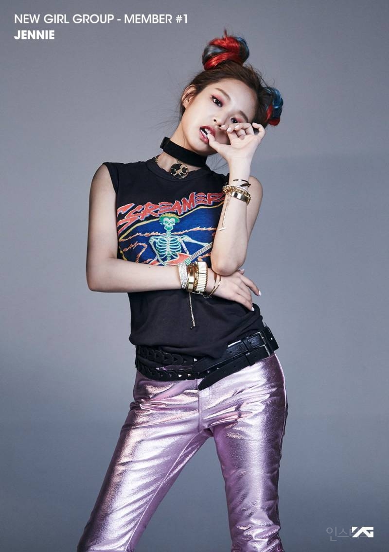 9년전 오늘 첫공개된 블랙핑크 멤버