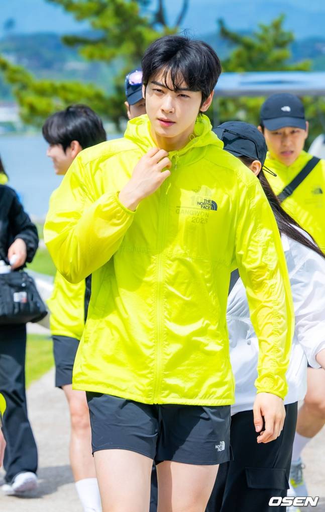 현재 말나오는 오늘자 차은우.JPG