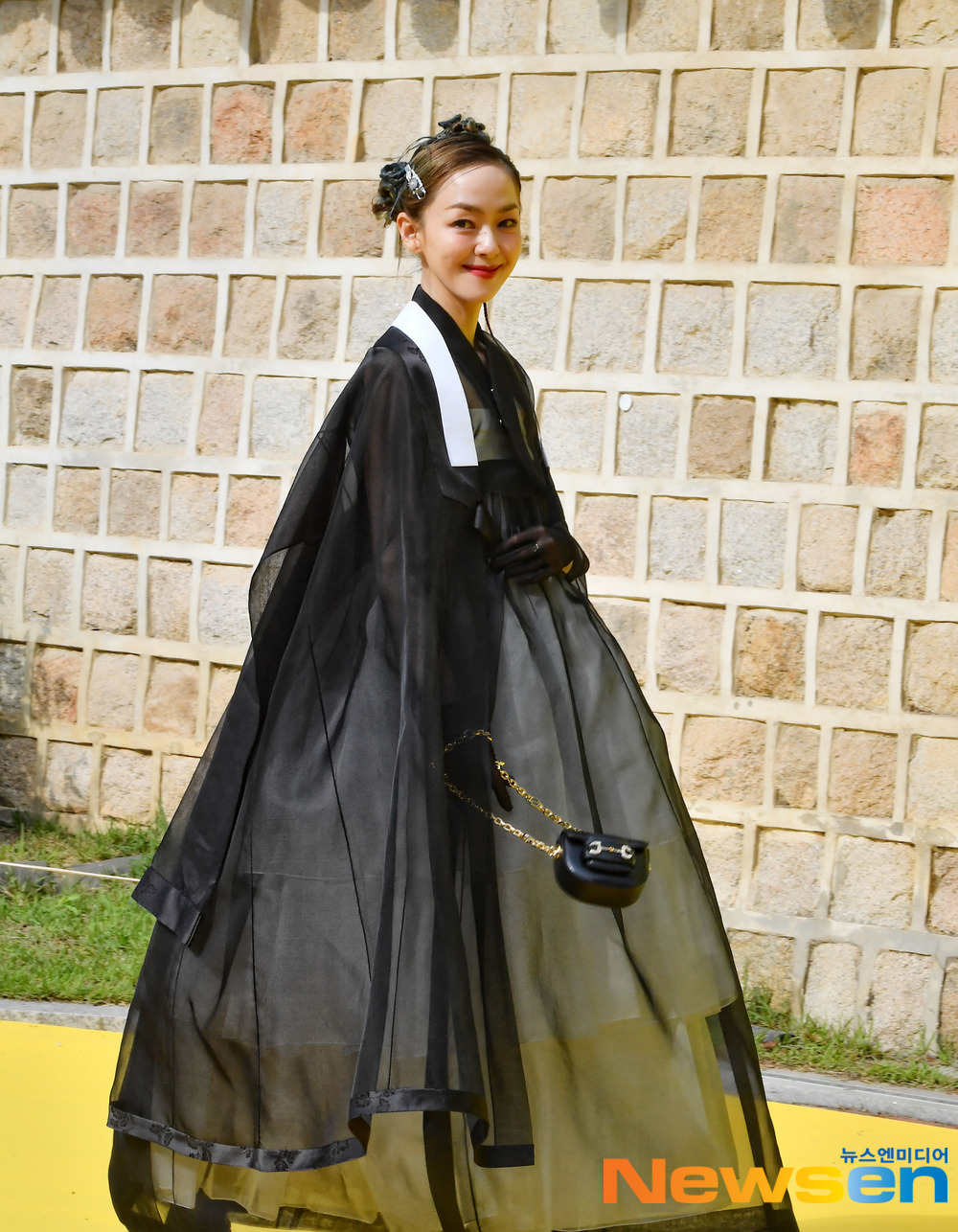 오늘 서울패션로드 자우림 김윤아 (한복 패션) | 인스티즈