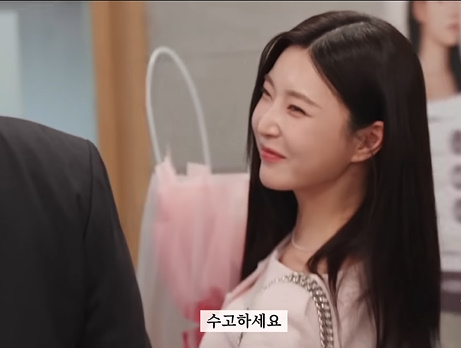 누군지 못 알아본 사람 꽤 있다는 긴머리하고 SNL 나온 단발좌.jpg | 인스티즈