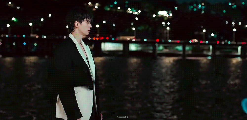 듣는 사람들마다 은근 갈린다는 우즈-Drowning 속 최애 가사.gif | 인스티즈