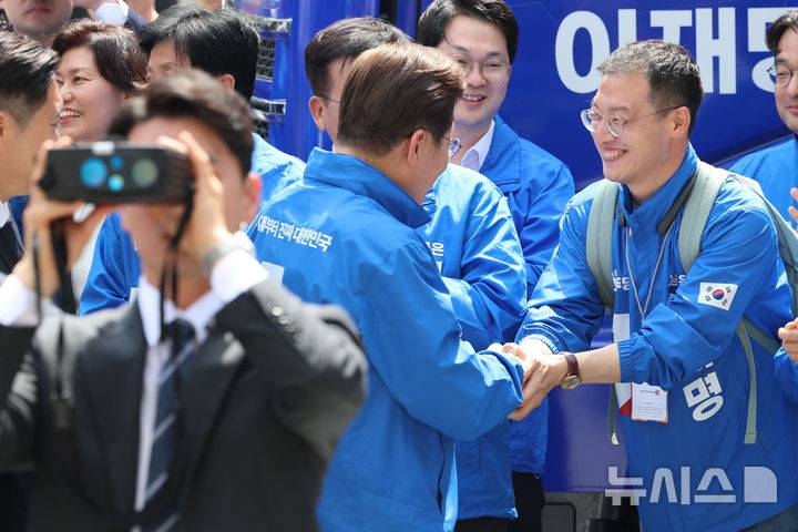 직업 만족도 최상인듯한 김상욱...... | 인스티즈