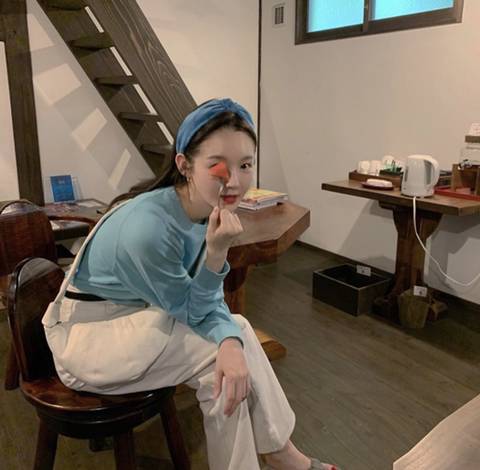 𝙅𝙊𝙉𝙉𝘼 놀랍다는 강민경 사복 변화.JPG | 인스티즈