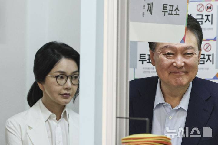 현재 𝙅𝙊𝙉𝙉𝘼 소름돋는다는 투표 인증샷.JPG | 인스티즈
