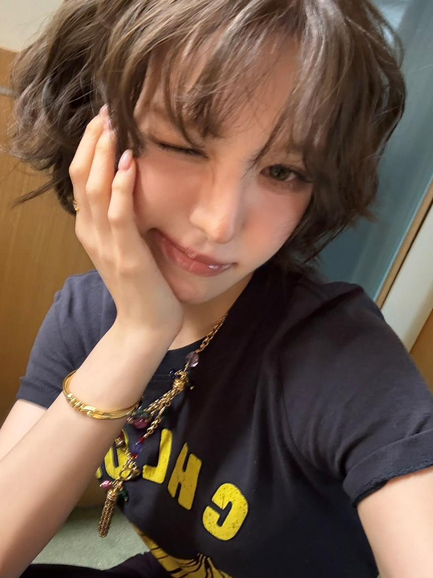 너무 잘 어울려서 난리난 웬디 새 헤어.jpg | 인스티즈