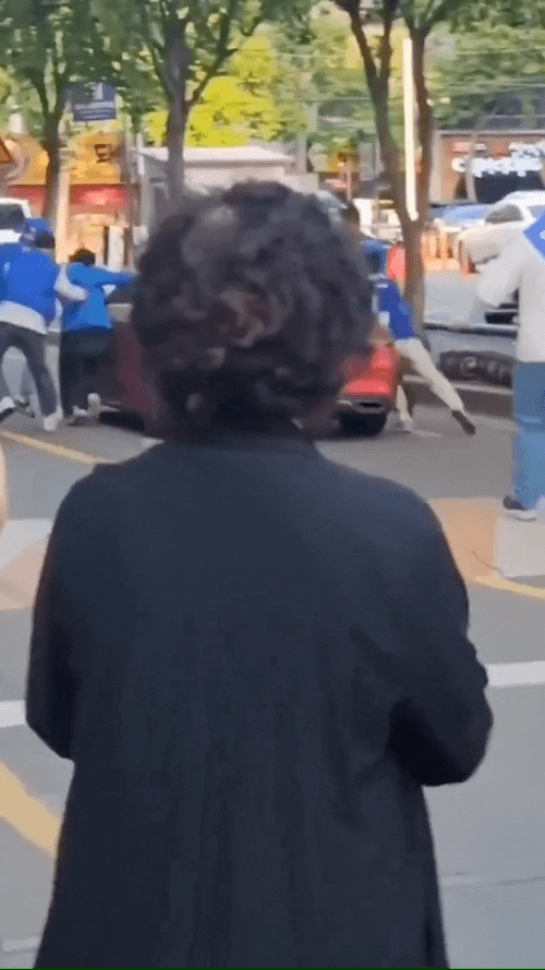 어제자 대구 유세현장 차량 돌진 사건 총정리 .gif | 인스티즈