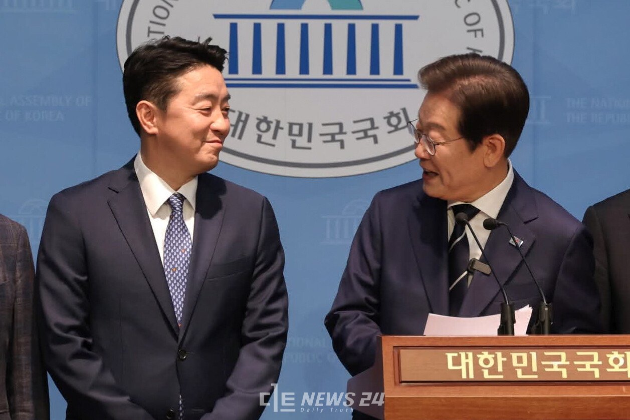 강훈식 비서실장 11시간 전 - 30분 전