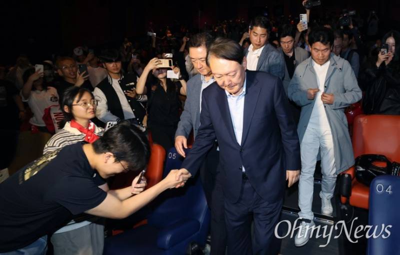 눈을 의심하게 된다는 오늘 1시간 전 뉴스.JPG | 인스티즈