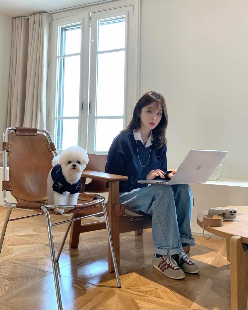 𝙅𝙊𝙉𝙉𝘼 놀랍다는 강민경 사복 변화.JPG | 인스티즈