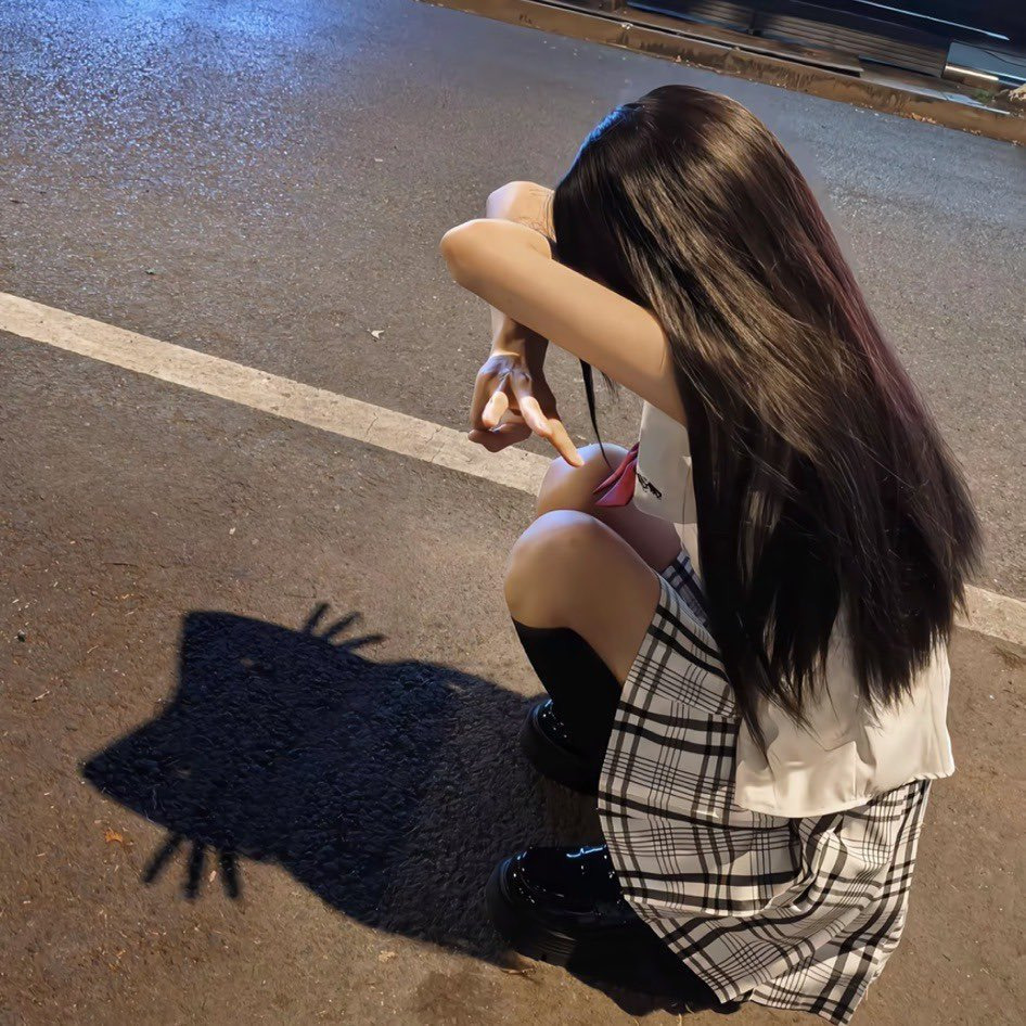 슬슬 유행 시작한듯한 그림자 고양이 사진 찍기 | 인스티즈
