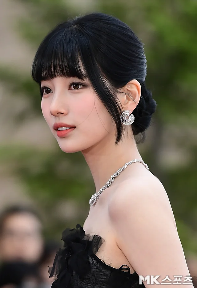 백상예술대상에서만 드레스 무려 21벌 입었다는 수지 드레스 모음 (데이터주의) | 인스티즈